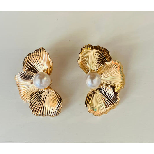 Gold pearl leaf earrings