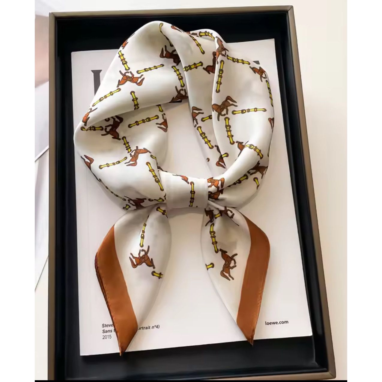 Martha’s Scarf white