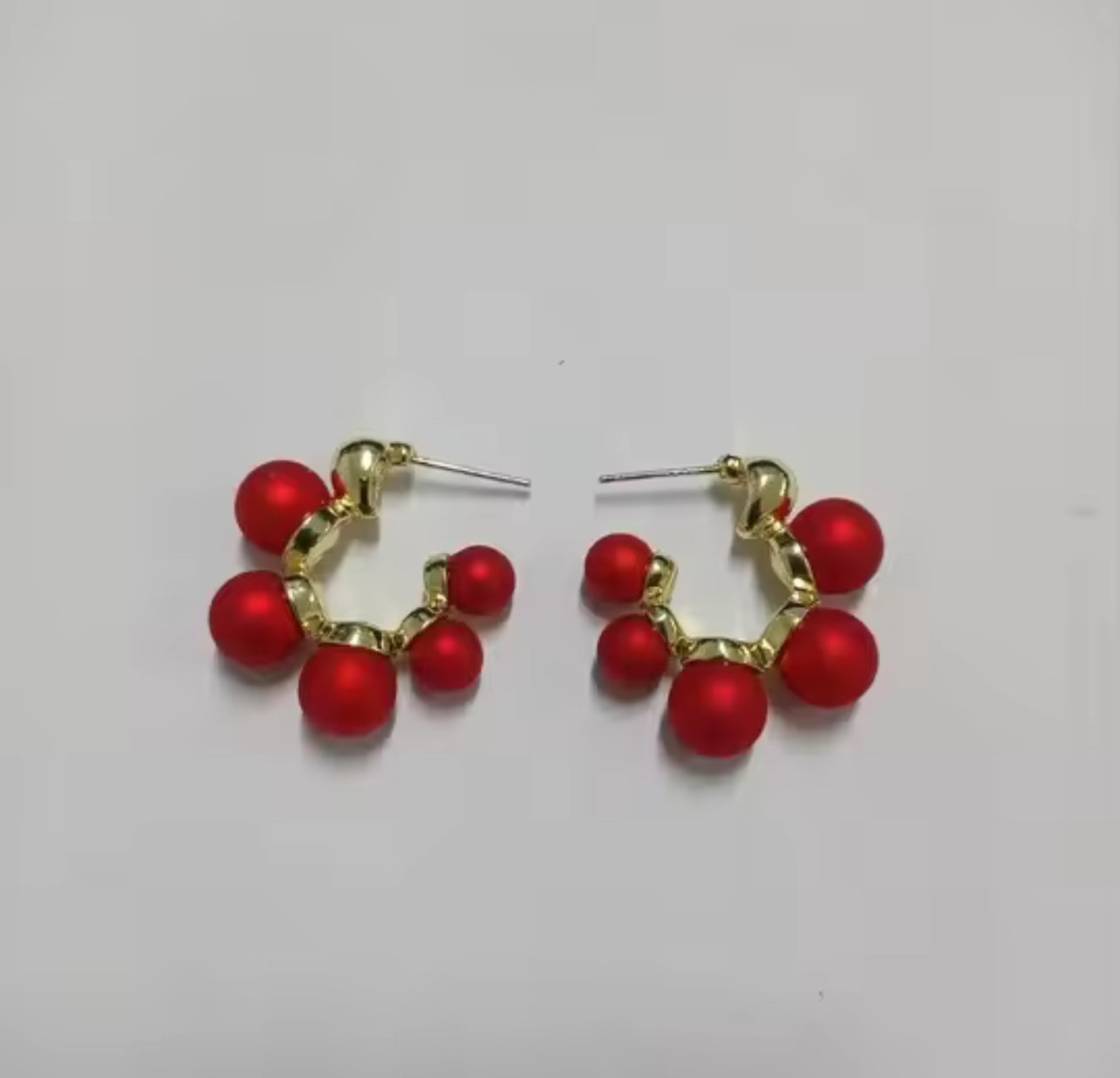 Martha’s Pearl Hoops