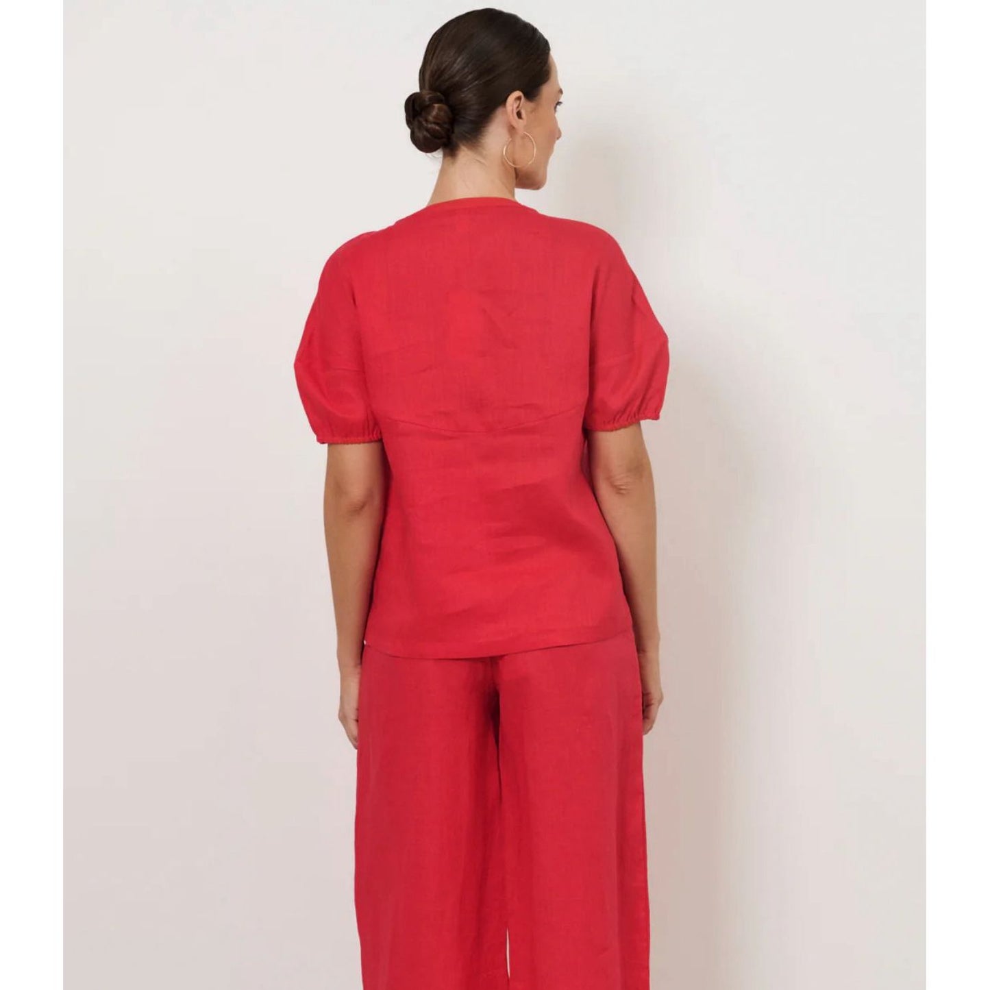 Merry Linen Tie Detail Top in Cardinal Red back design
