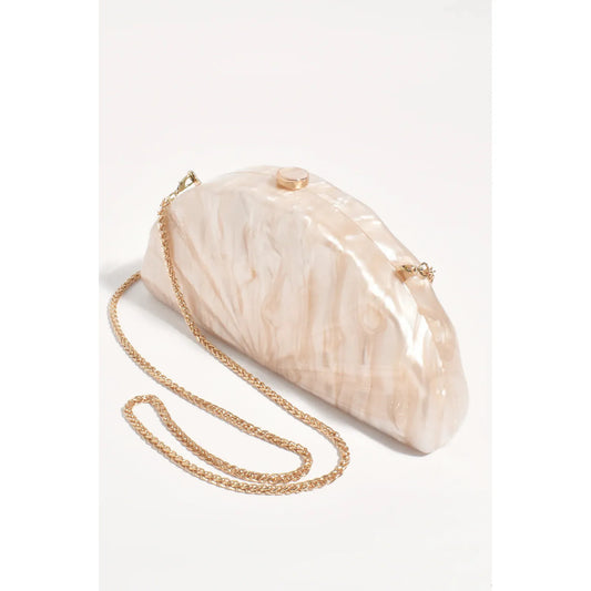 Pia fan shell clutch