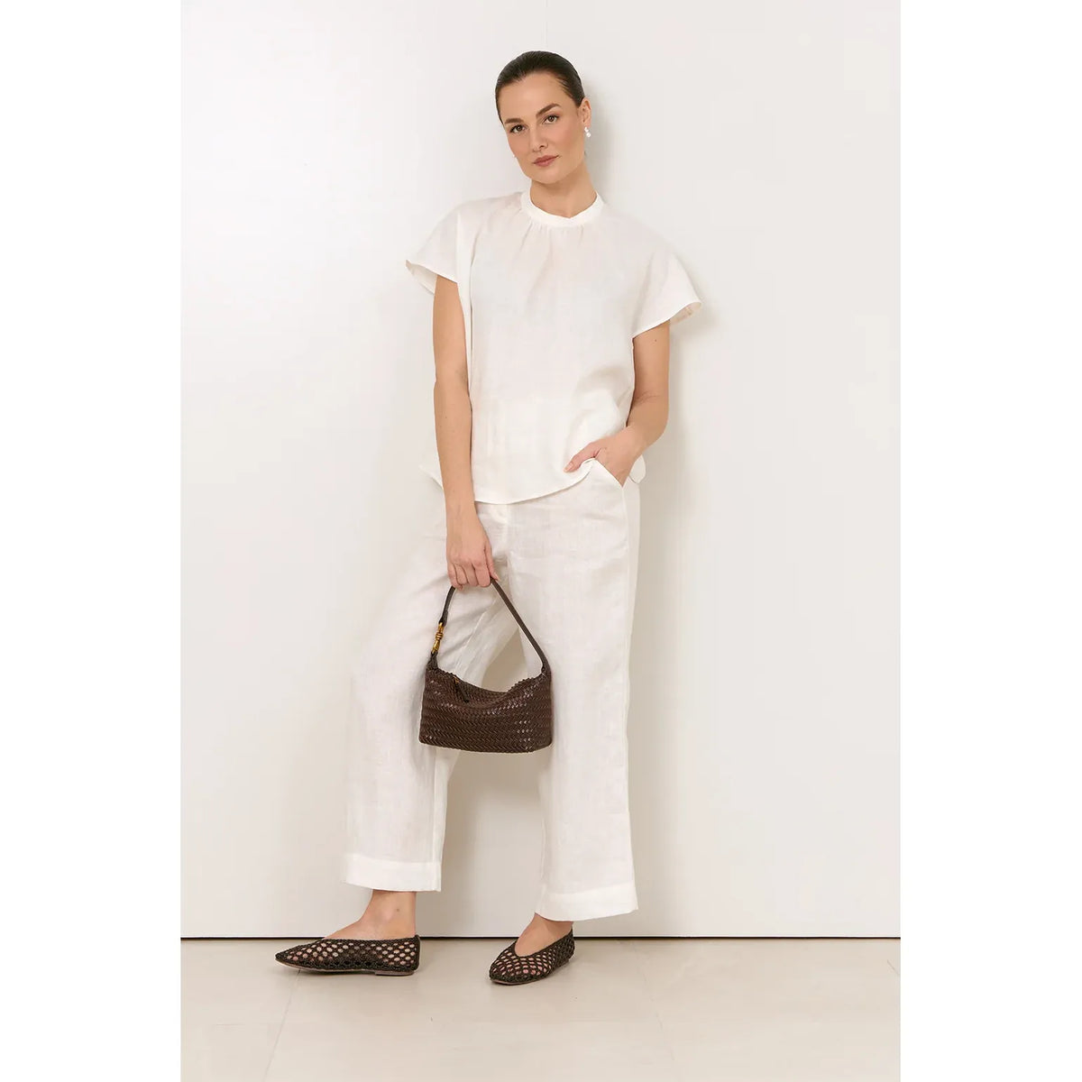 Lyndon White Linen Cropped Pants