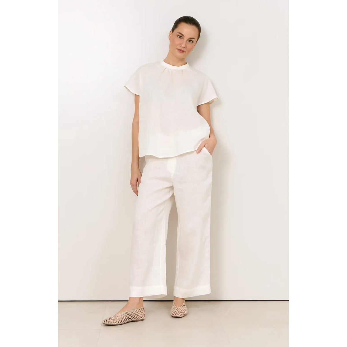 Lyndon White Linen Cropped Pants