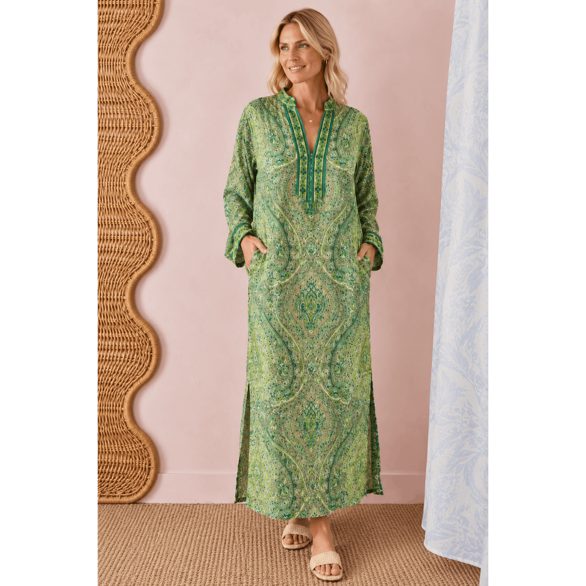 Gwyneth Paisley Long Sleeve Maxi Dress in Green