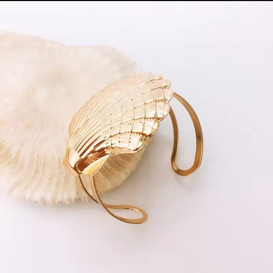 shell cuff