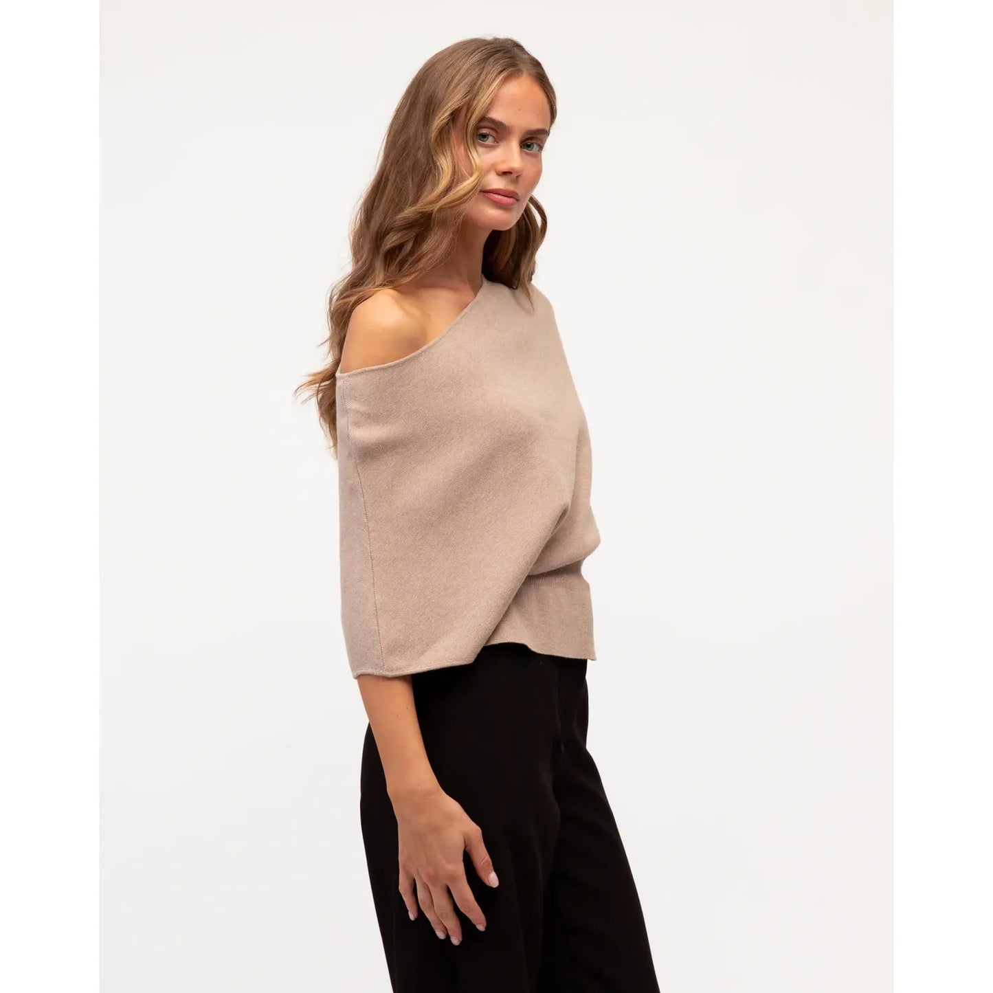Paris Knit Top – Soft, Feminine & Effortlessly Chic